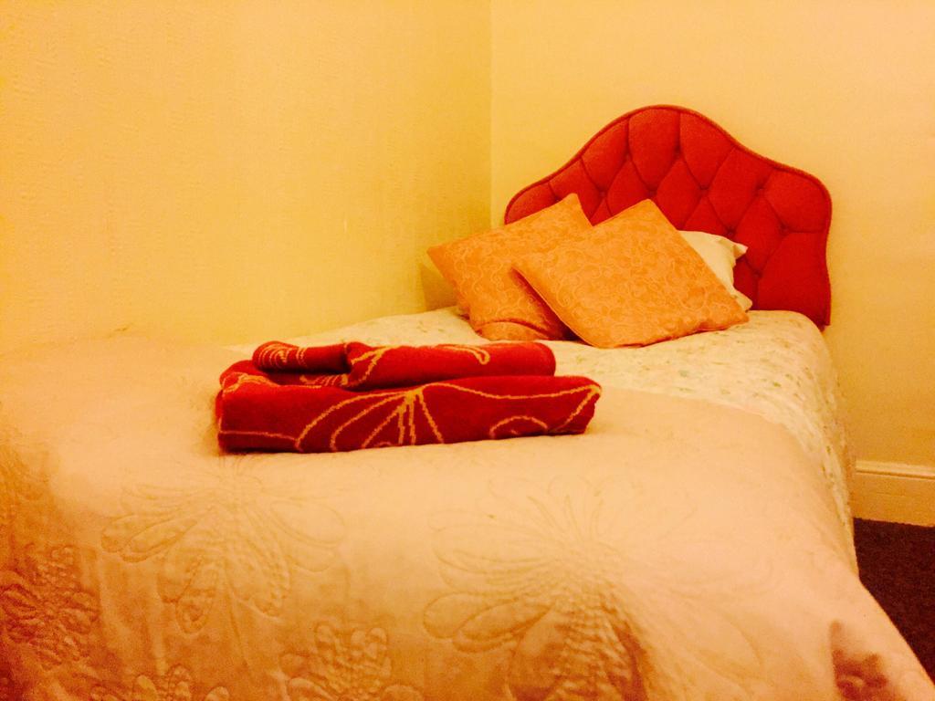 Southend Inn Hotel - Close To Beach, Train Station & Southend Airport Rom bilde